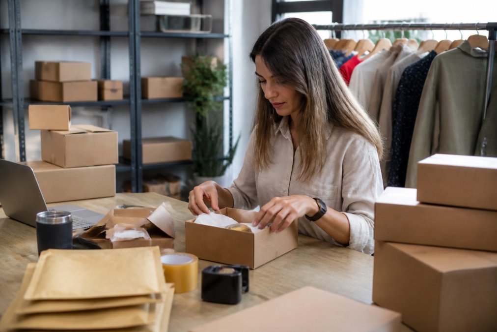 How to Track Custom Orders Without the Stress